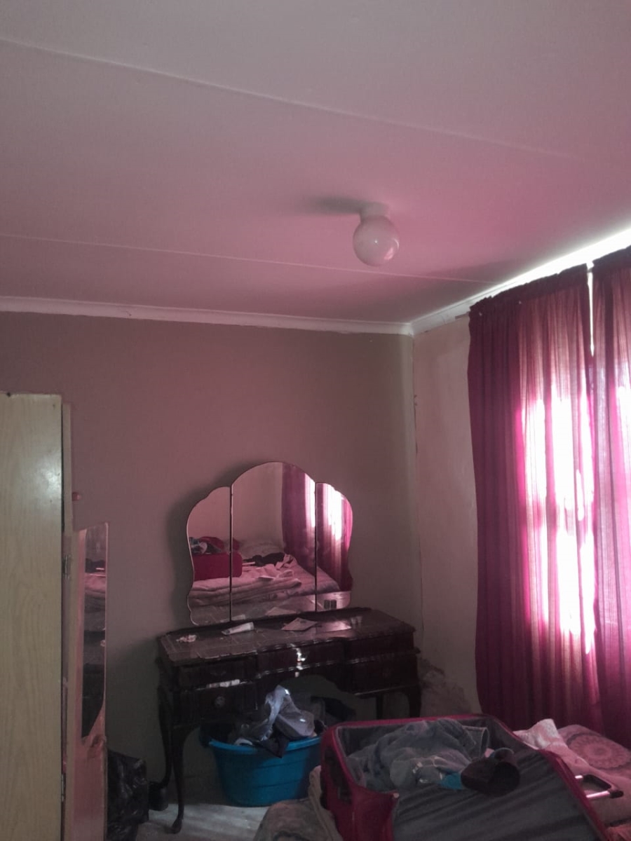 2 Bedroom Property for Sale in Booysens Park Eastern Cape